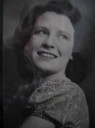 Dear wife and mother  Elizabeth Smith.                                1933 - 2002