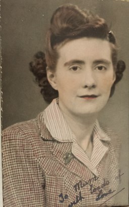Aunty Betty in 1944. Memories and love from your neice Maureen.
