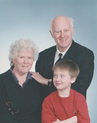 2003 Jed Bates with Jennifer and Michael Glover