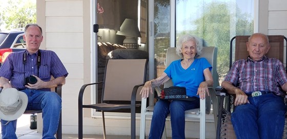 Dale visiting David and Pat in Arizona May 2019 (Debbie is taking the picture)