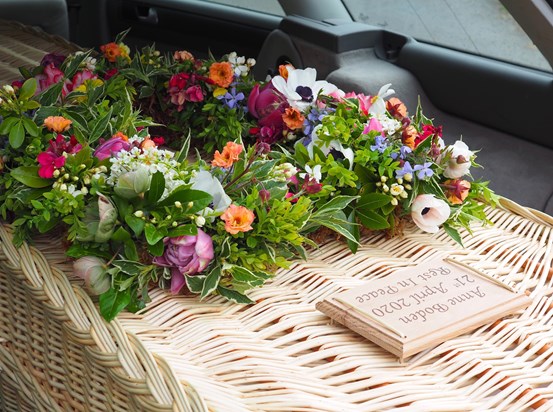 Anne's coffin and flowers