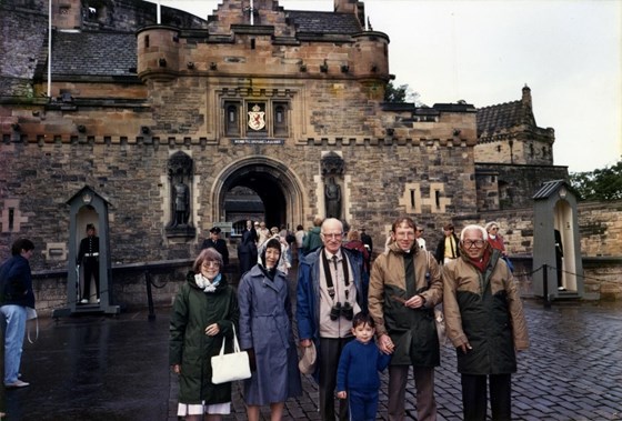 Andrew with his parents, Sam Ling’s parents and Jienchi at Edinburgh Castle (1987)