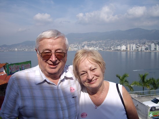 Mai & John in Acapulco 2008 - one of many great holidays remembered.  Maurice & Sylvia