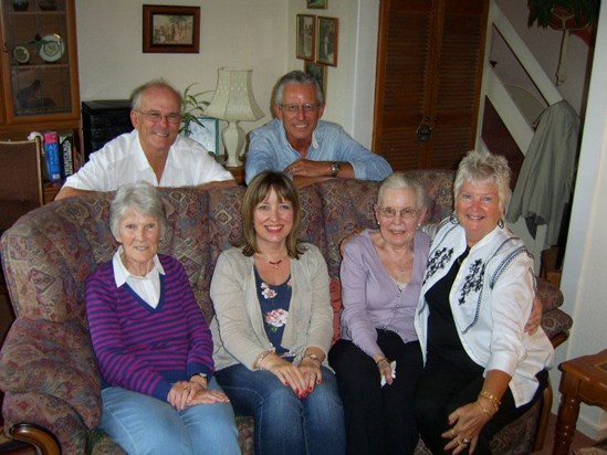 Family Group - Derek, Robert, Joyce, Sally, Betty & Jackie