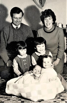 John & Eileen and their four girls. Julie, Annette, Karen and Susan 