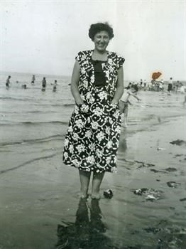 22nd Birthday, Isle of Wight, August 1950
