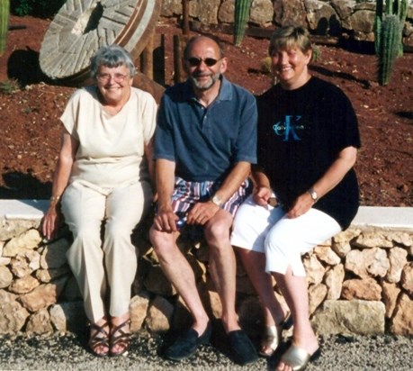 Olga, Malcolm and Sue, Menorca 2001