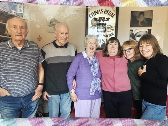 Gordon and his family with Shaun, Brenda 