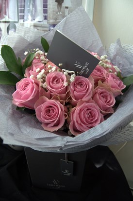 Mums Vera Wang funeral roses