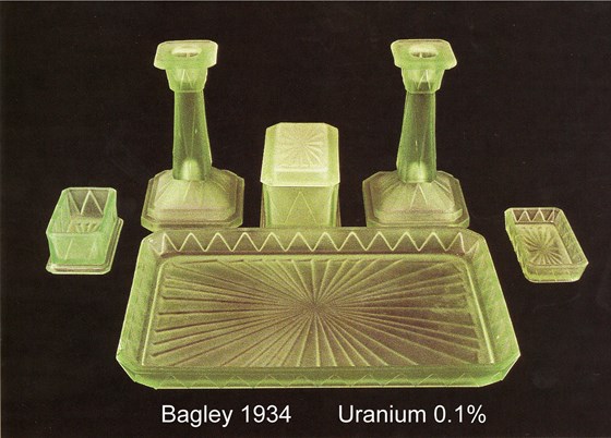 Dressing table set, Bagley, 1934