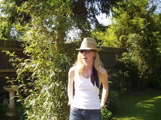 Our garden in Colchester...  Karen looking gorgeous on the way out.. 2009