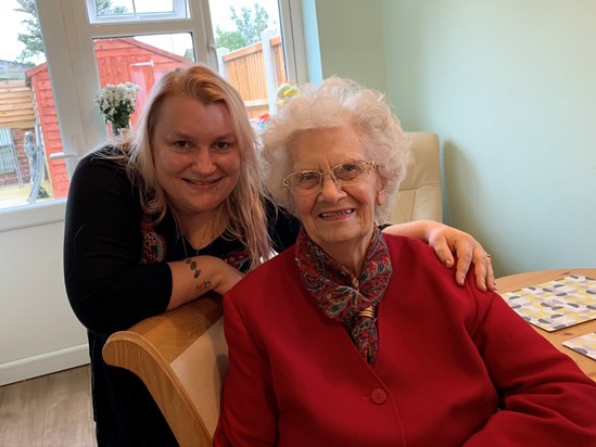 Edith and grand-daughter Emily