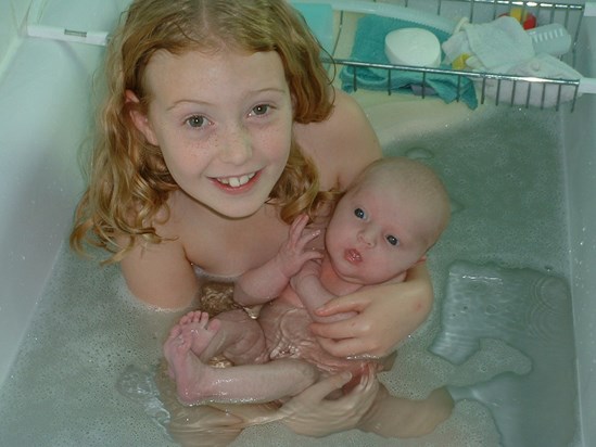 orla's first bath with her big sis