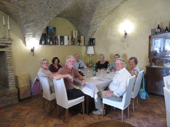 A wine tour in Italy with friends