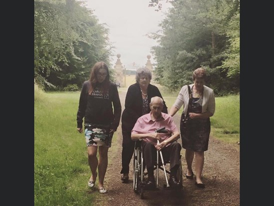 Clare, Granny, Grampy and Davina at Sherborne Estate July 2015