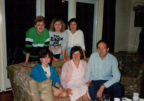 1988 Celia, Natalie, Mandy, Iris, Marion and Calvin
