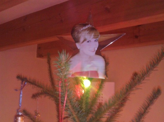 Helen thought she should be the angel on the top of the tree even before she became one!
