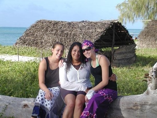 Jessica, Sheelah & Jordan in Tanzania, Africa
