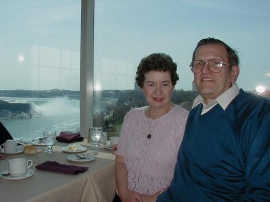 2001 - Lunch overlooking Niagara Falls, Canada.
