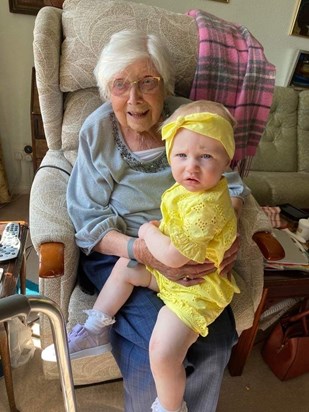 GG with her great, great, great Grandaughter Eilidh Robertson 
