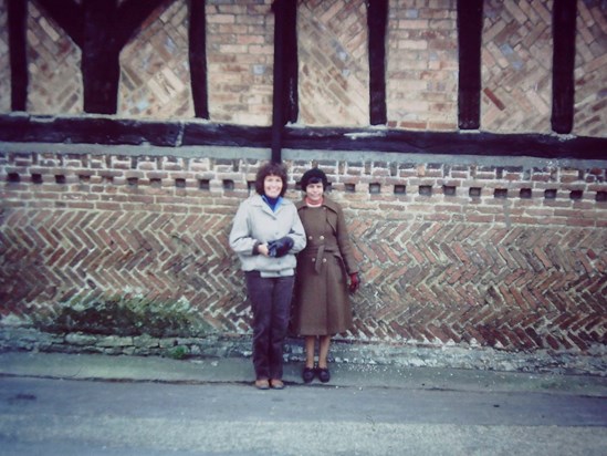 Suzanne and Dot exploring the UK, 1981