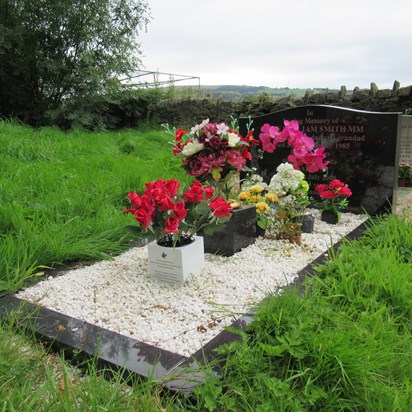 Gran & Grand Fathers Grave . Saturday . 1 St August 2020 . Angle .1.