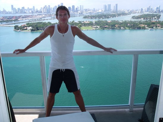 Nick looking good in Davids apartment in Miami about 2008