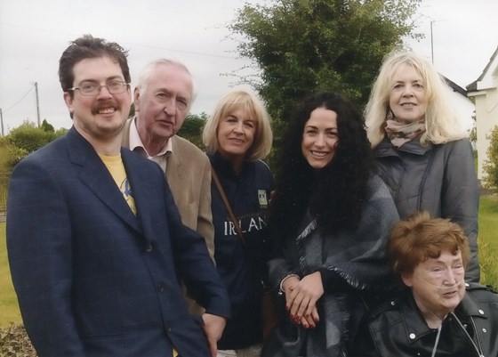 Brian, Frank, Therese, Carol, Anne and Noeline