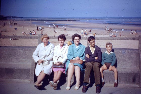 Auntie Glad, 'Nanny Bedford' (Nan's mum), Nan, Richard & Paul