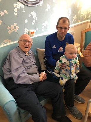 Roy with his grandson Damon & great grandson Cameron 