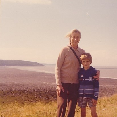 Peggy with grandson, Sean, down at Weston superMare in 1978