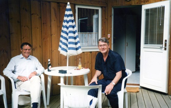 1998 Aug  Lars & Ian in his summer house