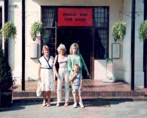 1988 200 Mum, Miriam & Aaron