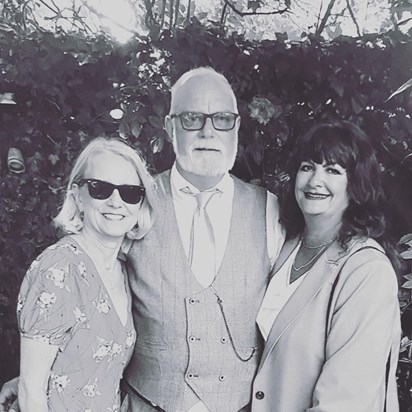 Nicky with his sisters Kim & Annette at Sam and  Jades wedding July 2021 xx