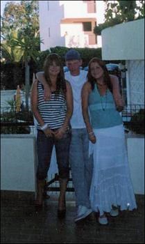 Janey, Jack & Hedie in portugal 06