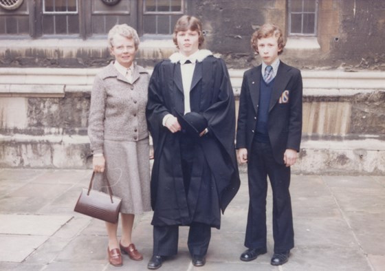 Stephen Oxford University Mum & Andrew 1978