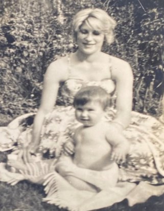 Mum at 21 years old , with susan ( daughter) 1962