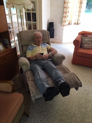 dad relaxing in his new electric chair 2020