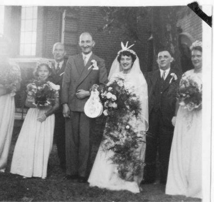Aunty Iris Fletcher & Uncle Jim Holland's Wedding 1950 (3)