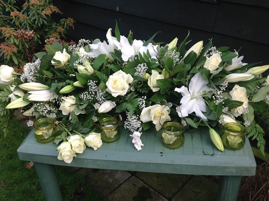 Beautiful flowers for a special wife, mum, nan, great nan. Xxxxxxxxxx