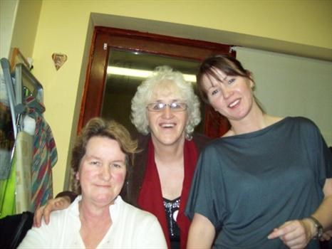 From left to right : Margie, Carol, Tracy.