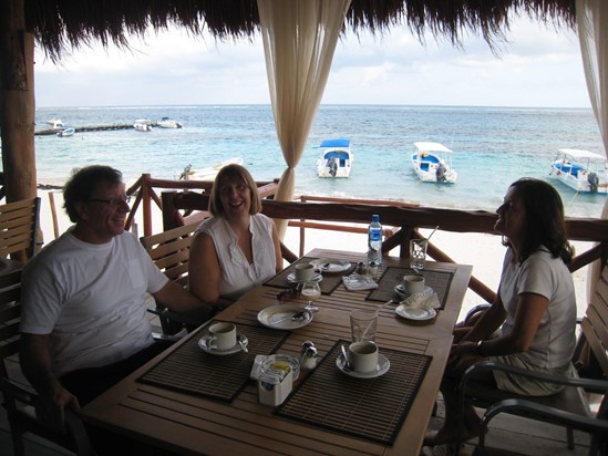 Lunch in Puerto Morelos, 2009