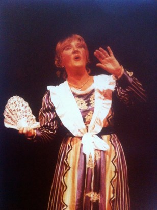 Diane as Pauline in "La Vie Parisienne" Offenbach Beursschouburg Brussels 1981