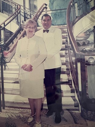 Uncle John and Auntie Linda on A Cruise 