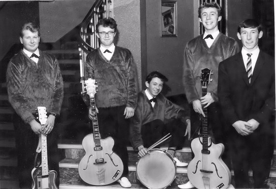 Vic, Terry, Ces, Jeff Grainger, Dave(sitting)...taken at a talent contest Wokingham 1961