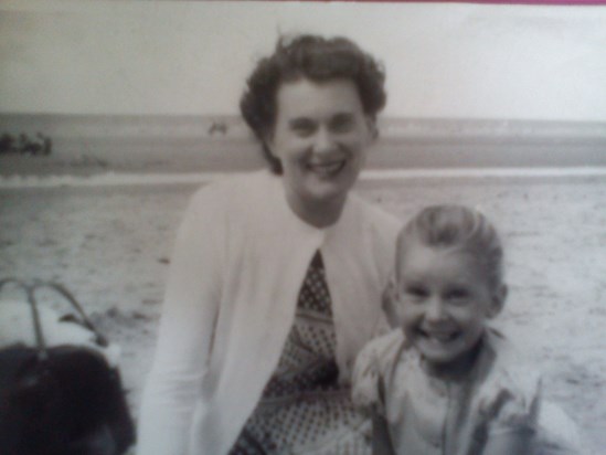 margaret with her mum,shirley