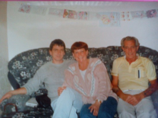 margaret with husband garry and dad colin