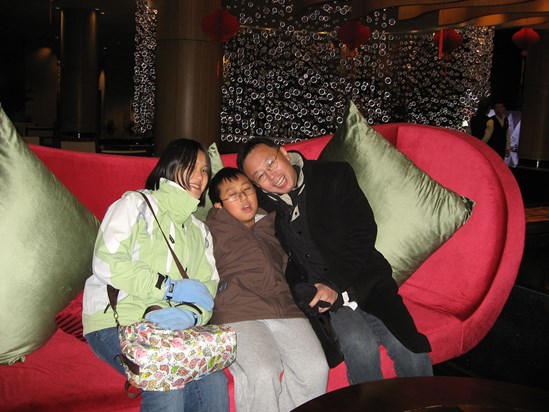 Relaxing in a hotel lobby, Qingdao 2010