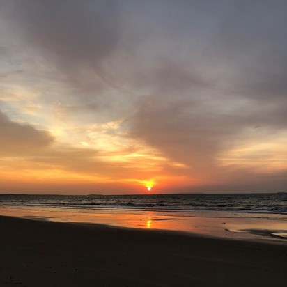 Sandbanks Sunrise Sept 2020. Remembering a wonderful weekend with David & Jennifer at Sandbanks. With love and all our kindest thoughts to the whole family, Jonathan & Wei Rose