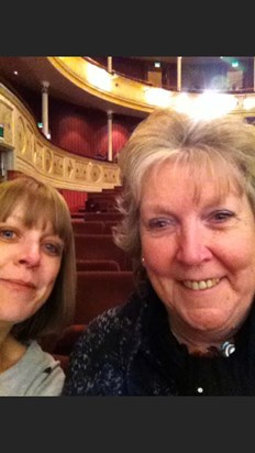 Mum’s 70th birthday treat to Bath and a night out at theatre x